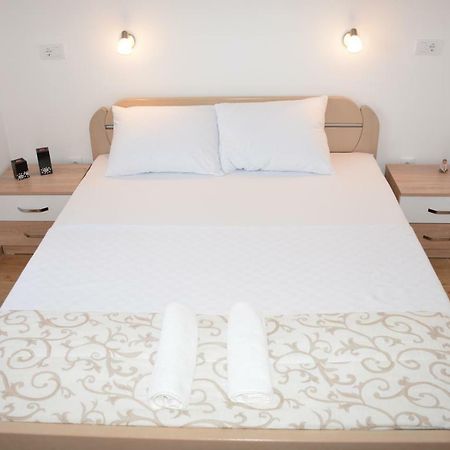 Apartmani Gaga Tivat Zewnętrze zdjęcie
