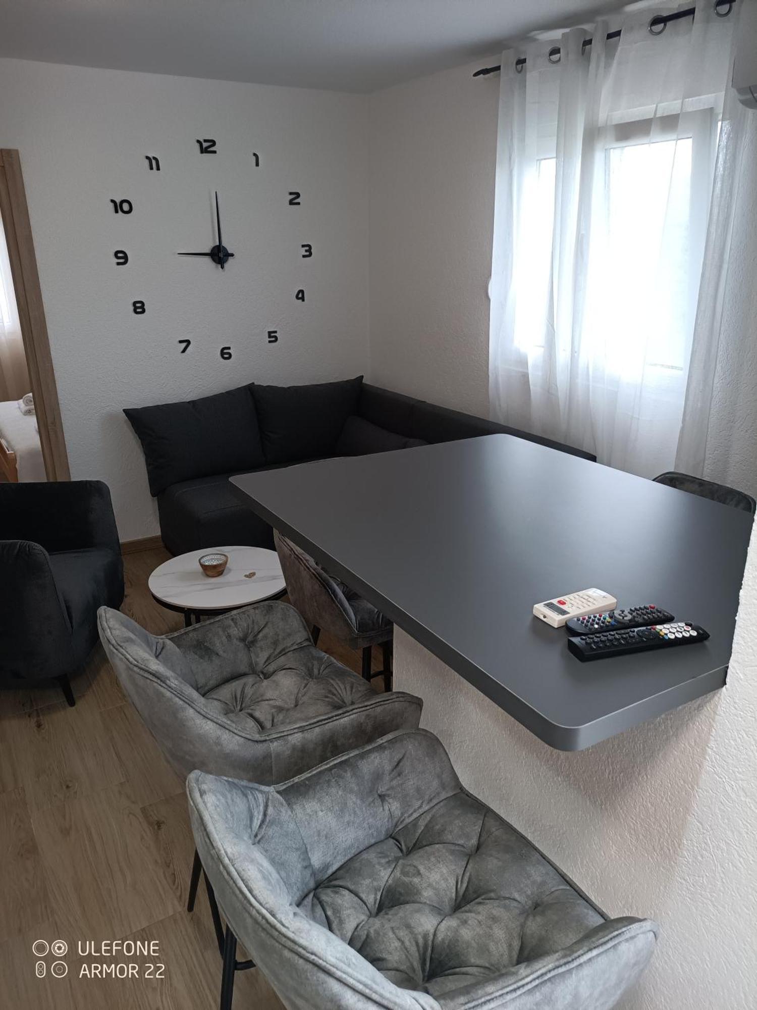 Apartmani Gaga Tivat Zewnętrze zdjęcie