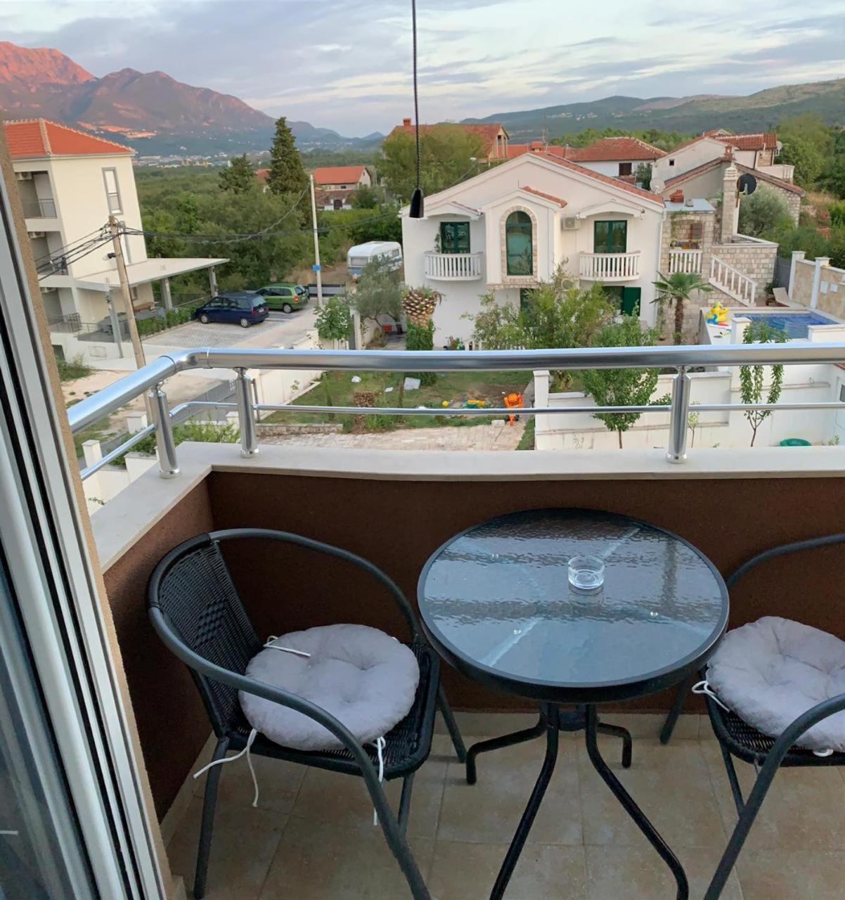 Apartmani Gaga Tivat Zewnętrze zdjęcie