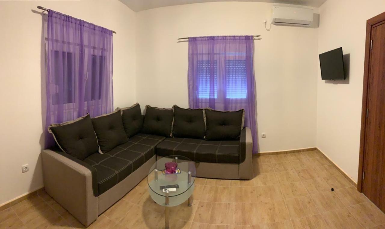 Apartmani Gaga Tivat Zewnętrze zdjęcie